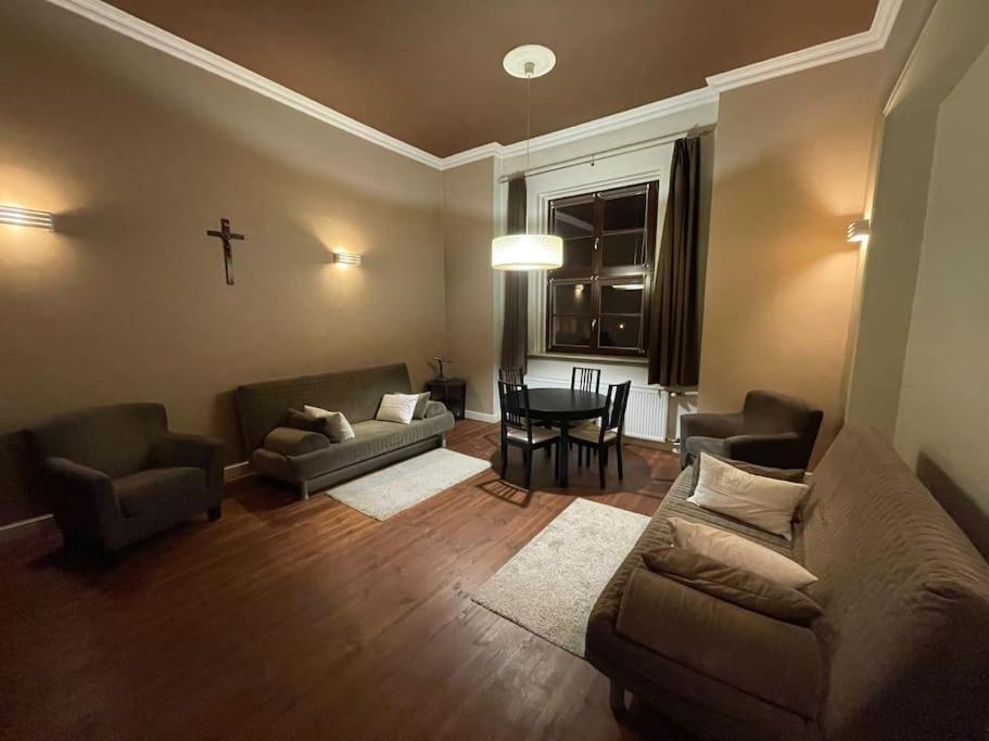 Pokoje Dominikanskie / Dominican Rooms - Wroclaw — Photos 1